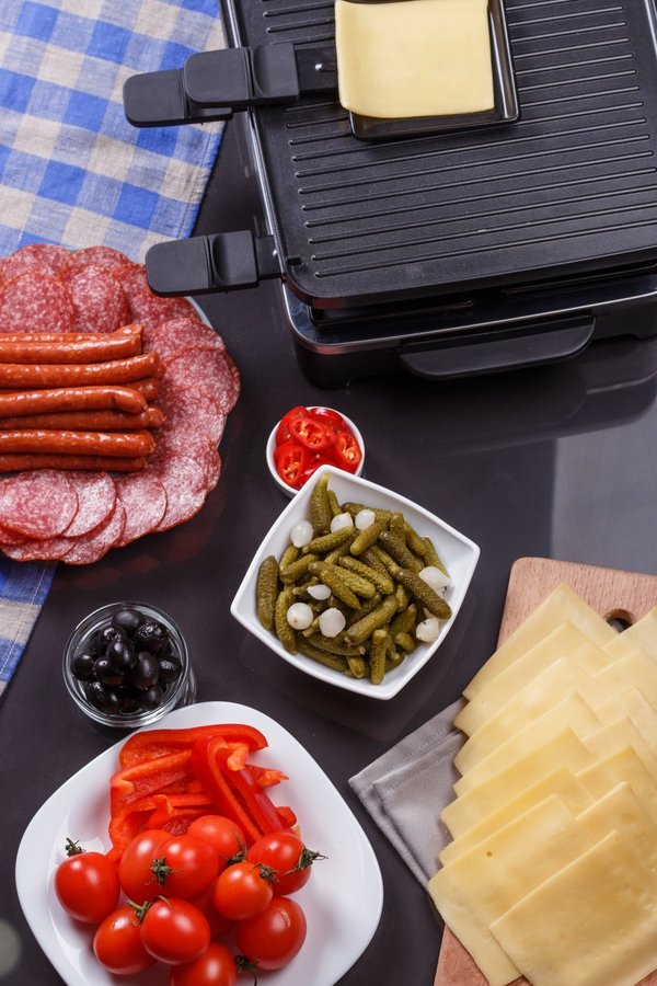 Quels sont les avantages des appareils à raclette?